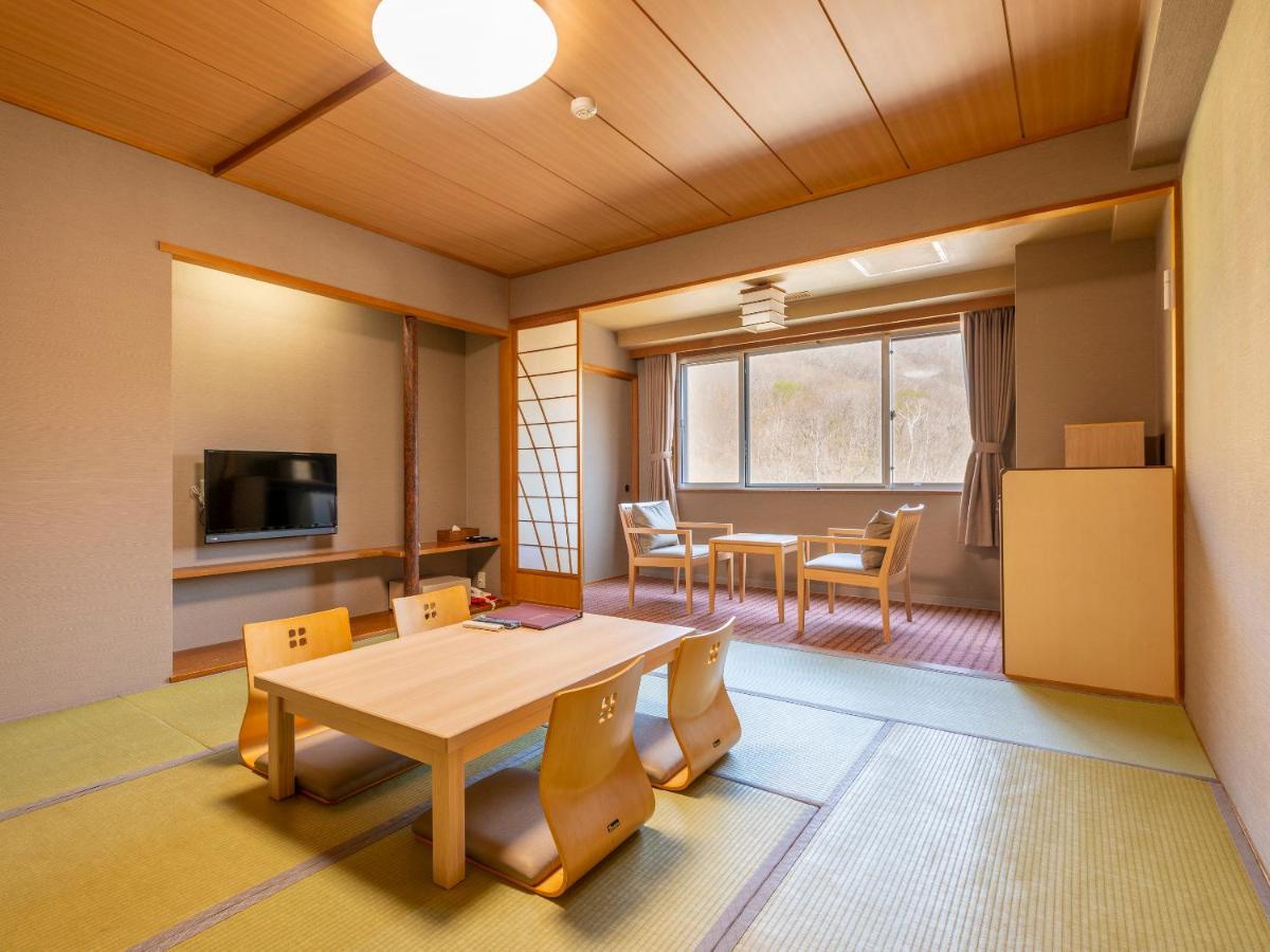 Hotel Noboribetsu Manseikaku Esterno foto