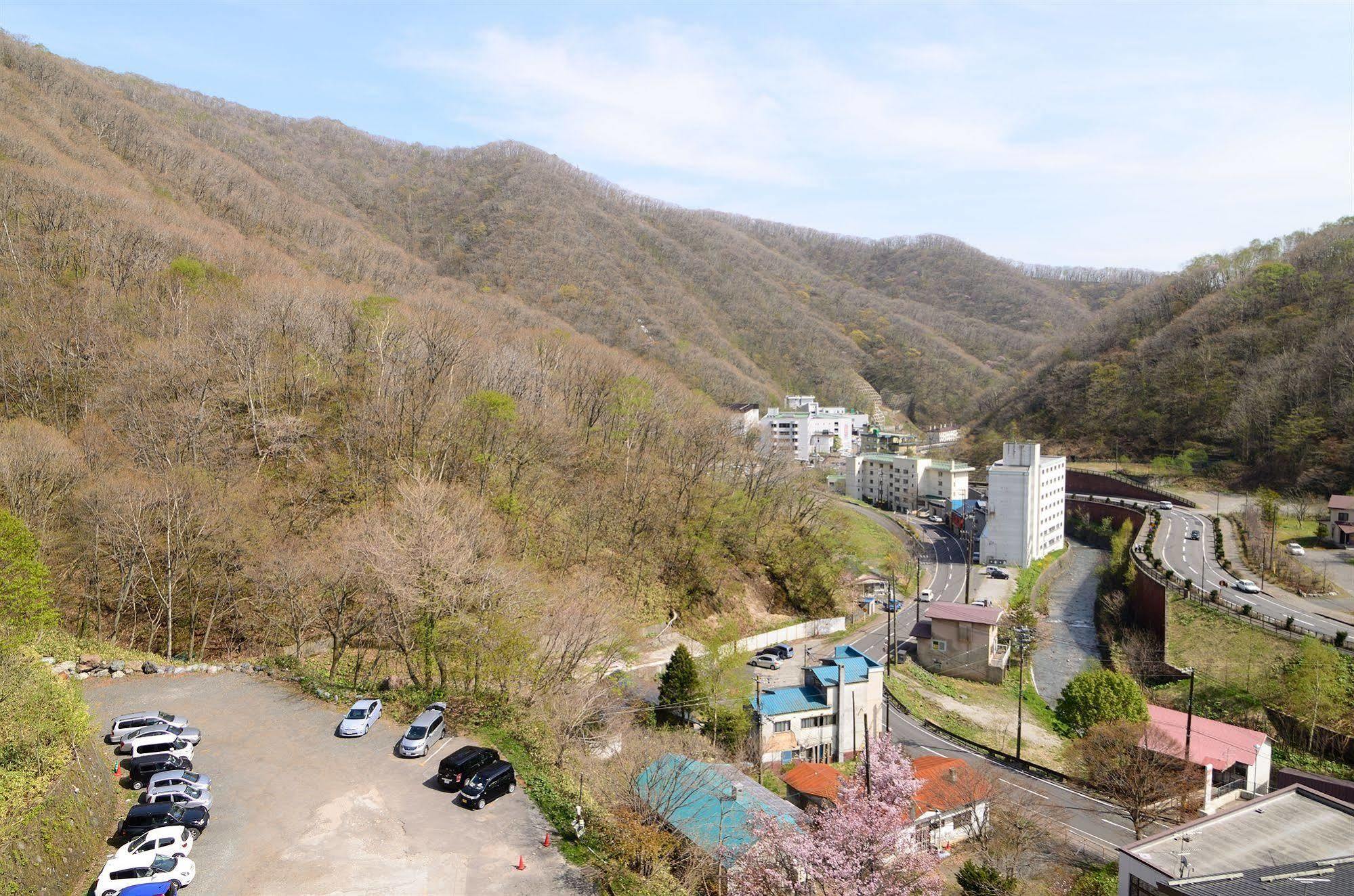 Hotel Noboribetsu Manseikaku Esterno foto